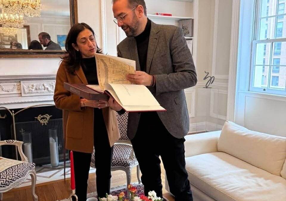 Συνάντηση Ν. Φαρμάκη με τη Γενική Πρόξενο της Ελλάδος στη Νέα Υόρκη