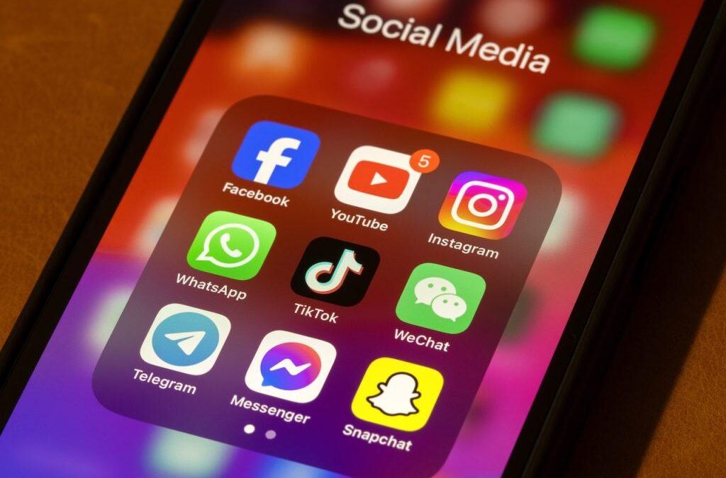 Τέλος τα «μαύρα» από Instagram και TikTok –Στο «μάτι» της ΑΑΔΕ οι influencers