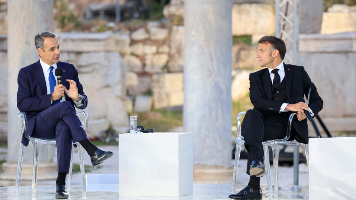 Ελλάς – Γαλλία μόνιμη αμυντική συμμαχία: Μητσοτάκης και Μακρόν επισφραγίζουν ευρεία στρατηγική συνεργασία στο Μαξίμου