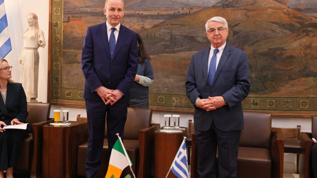Συνάντηση του Γ΄ Αντιπροέδρου της Βουλής με τον Πρωθυπουργό της Ιρλανδίας