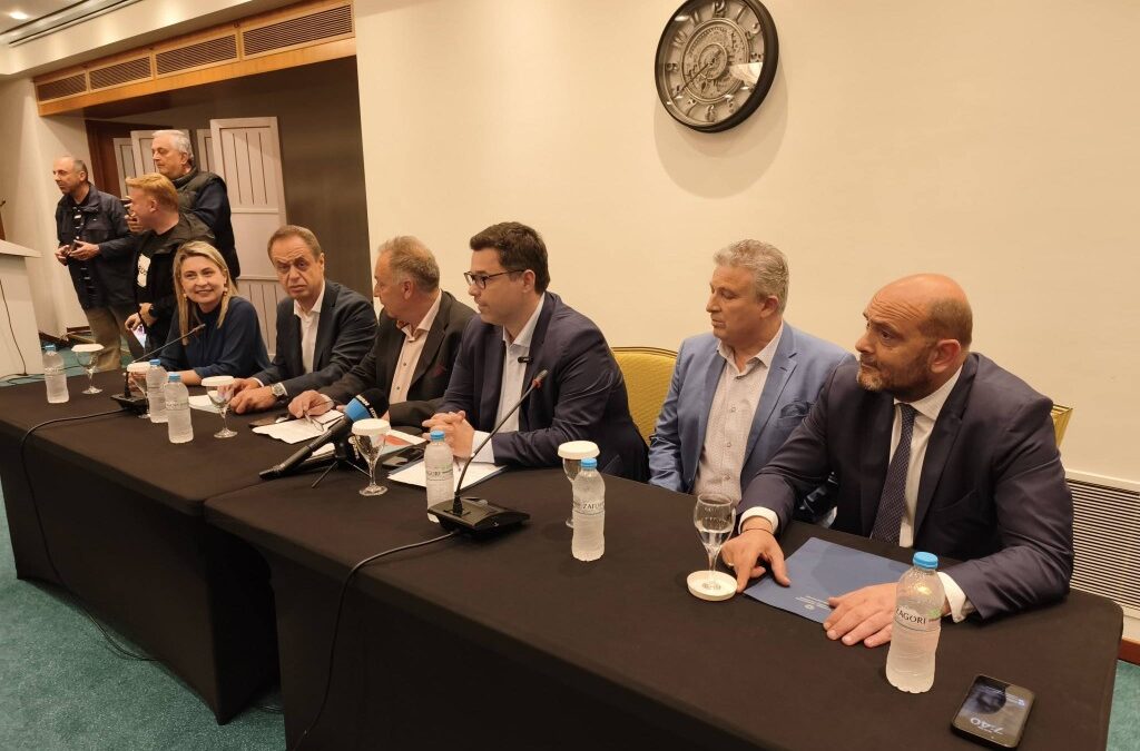 Πάτρα: Ο υφυπουργός παρά τω Πρωθυπουργώ Θ. Κοντογεώργης στην ΝΔ Αχαΐας «Να αναδεικνύουμε το έργο μας» ΦΩΤΟ