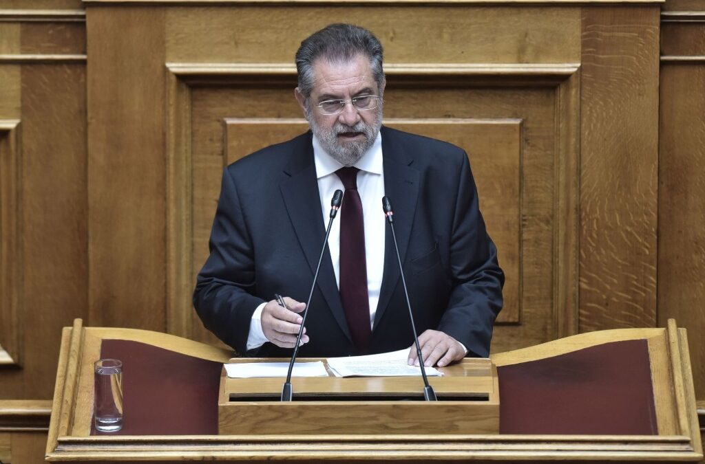 «Η άξια απορίας κωλυσιεργία του ΥΠΠΟ στην παραχώρηση του Ρωμαϊκού Ωδείου απειλεί το Διεθνές Φεστιβάλ της Πάτρας»