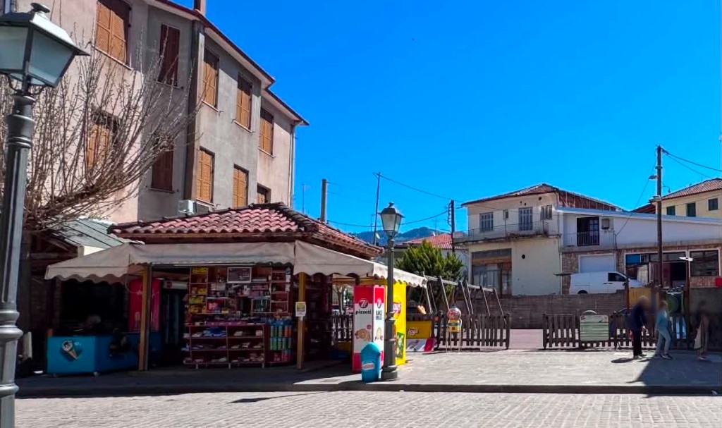 Τέλος στη δράση σπείρας που ρήμαζε περίπτερα σε Πελοπόννησο και Εύβοια – Πώς εξιχνιάστηκε η διάρρηξη στην Κλειτορία