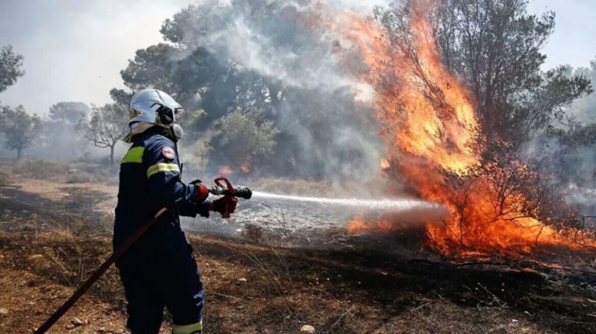 Πολύ υψηλός κίνδυνος πυρκαγιάς αύριο Σάββατο σε περιοχές της Δυτικής Ελλάδας