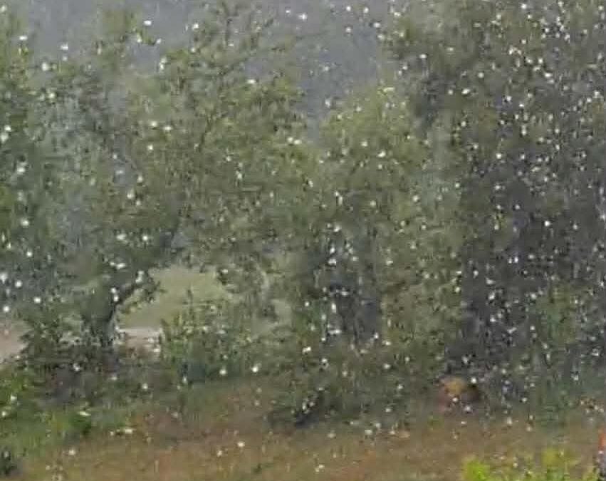 Αχαΐα: Σφοδρή κακοκαιρία και “βροχή” οι κεραυνοί σε Καλάβρυτα και Ανατολική Αιγιάλεια