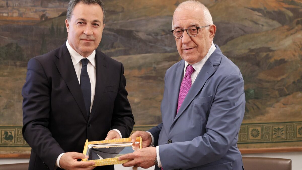 Συνάντηση του Προέδρου της Βουλής των Ελλήνων με τον Πρόεδρο της Βουλής της Δημοκρατίας της Αλβανίας κ. Niko Peleshi 