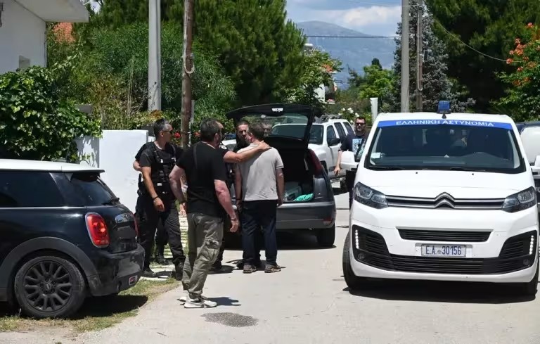 ΑΠΟΚΑΛΥΠΤΙΚΟ patrapress.gr – Λόγγος: Η «σκηνοθετημένη» σκηνή του εγκλήματος – Τι επιδίωξε ο δράστης ΦΩΤΟ