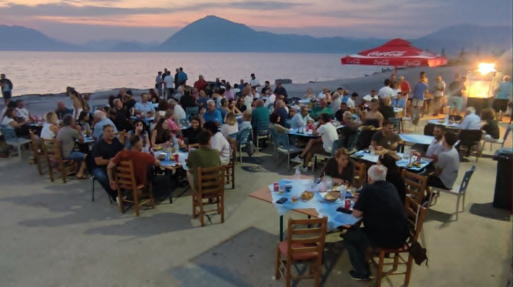 Απονομές σε όσους έχουν διακριθεί σε αγώνες ανοικτής θάλασσας του ΙΟ Πάτρας ΦΩΤΟ