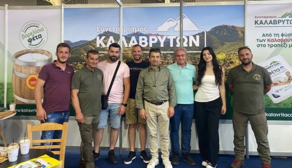 Ο Π. Σακελλαρόπουλος στην Κυνηγετική Ομοσπονδία Πελοποννήσου ΦΩΤΟ