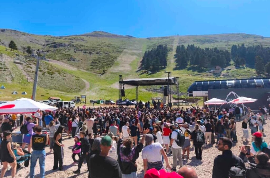 Helmos Mountain Festival 2026: Μοναδικό μουσικό γεγονός, με παλμό, ένταση και συμμετοχή και μία αξέχαστη εμπειρία για όσους βρεθούν στον ονειρεμένο Χελμό