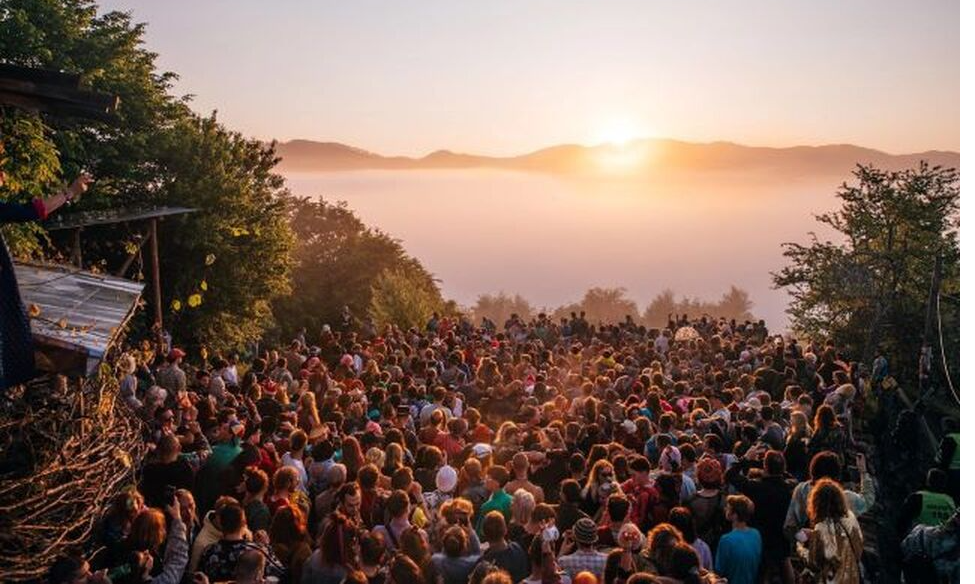 Helmos Mountain Festival 2026 – Το φεστιβάλ που το βουνό γίνεται ο πραγματικός headliner