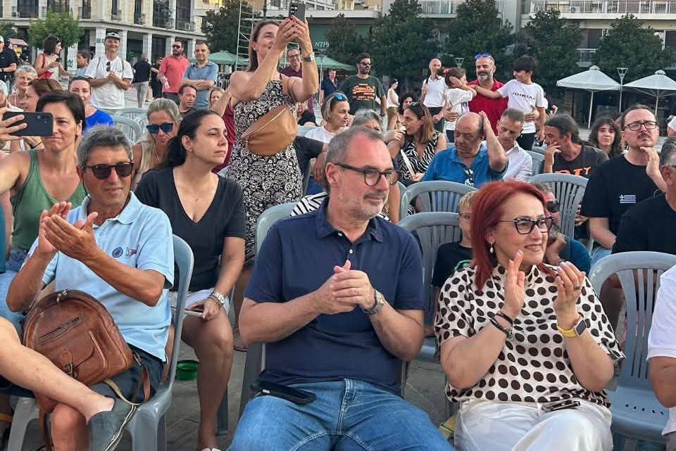 Ο Ανδρέας Κατσανιώτης στην έναρξη του Open Πανελλήνιου Πρωταθλήματος Optimist U13 ΦΩΤΟ