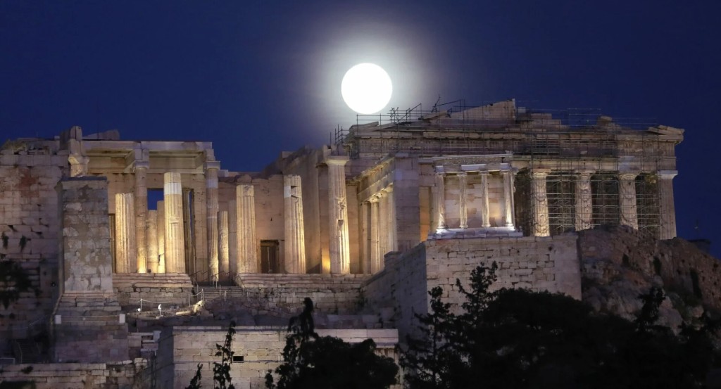 Αυγουστιάτικη Πανσέληνος: Ανοιχτά, με ελεύθερη είσοδο 126 αρχαιολογικοί χώροι, ιστορικοί τόποι, μνημεία και μουσεία