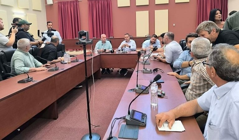 Συνάντηση Τσίπρα με κτηνοτρόφους της Λέσβου: «Ευθύνη όλων μας είναι να διατηρήσουμε ζωντανή την αγροτική παραγωγή»