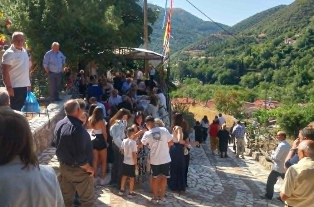 Πριόλιθος: Tιμήθηκε η μνήμη της Αγίας Παρασκευής στον Πριόλιθο Καλαβρύτων (Βίντεο)
